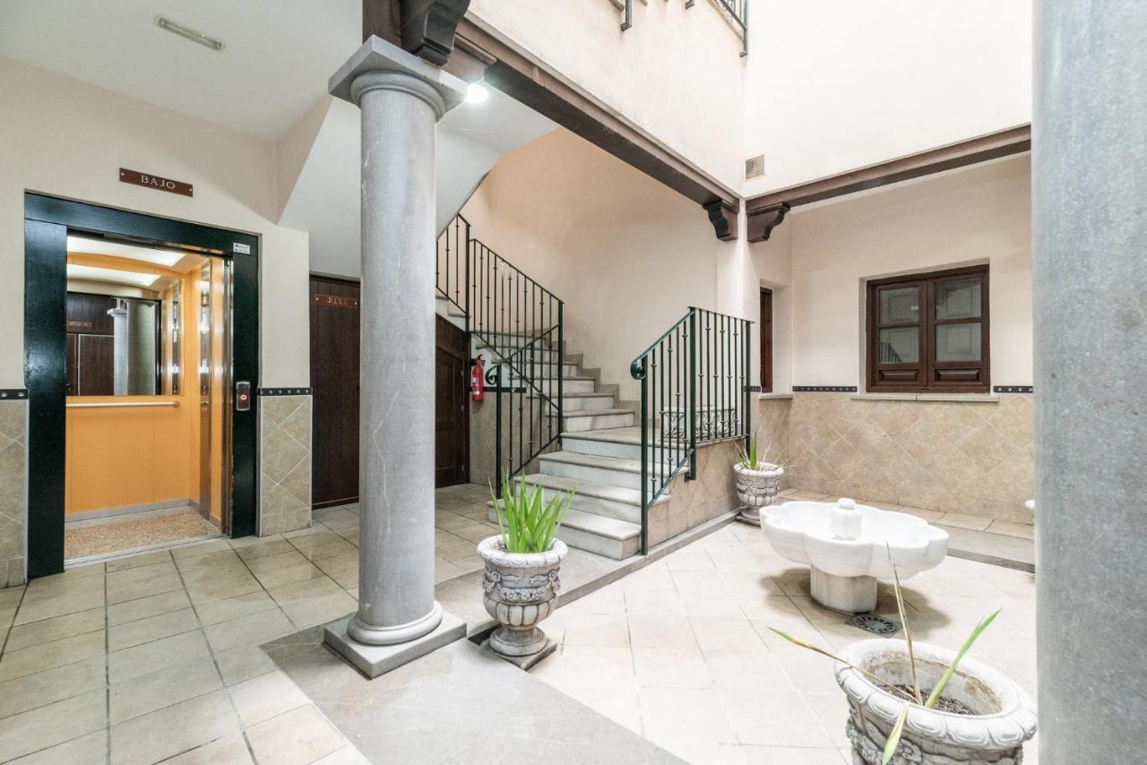 Moderno Apartamento Centro De Granada 2 Eksteriør bilde